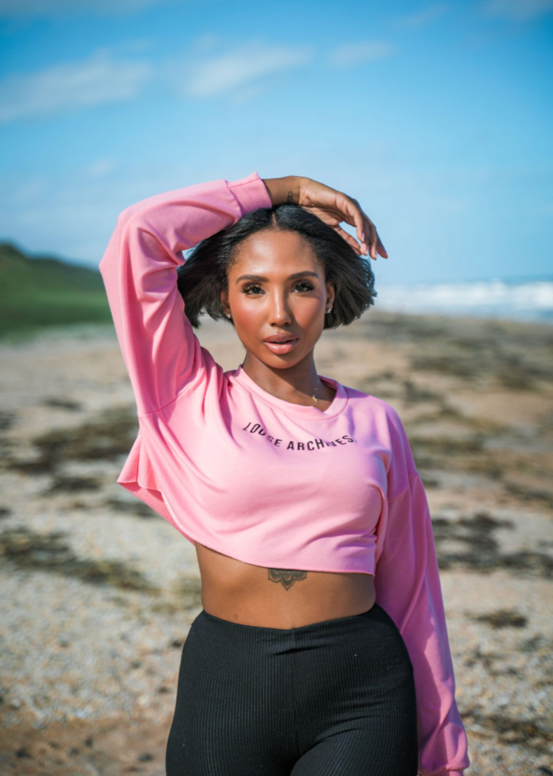 THE ERIKA CROP LONG SLEEVE TEE IN PINK
